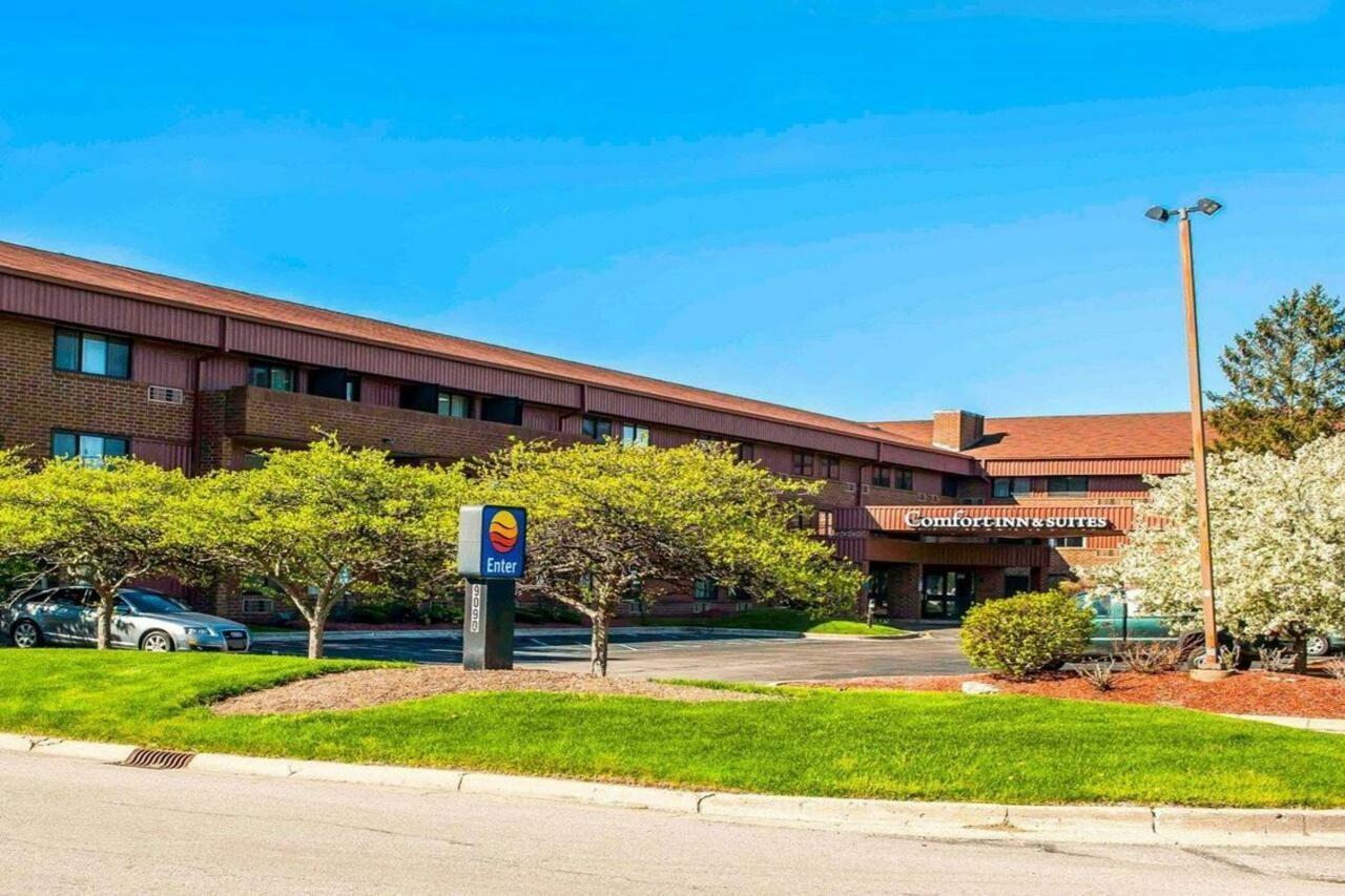 Comfort Inn & Suites North At The Pyramids Indianapolis Buitenkant foto