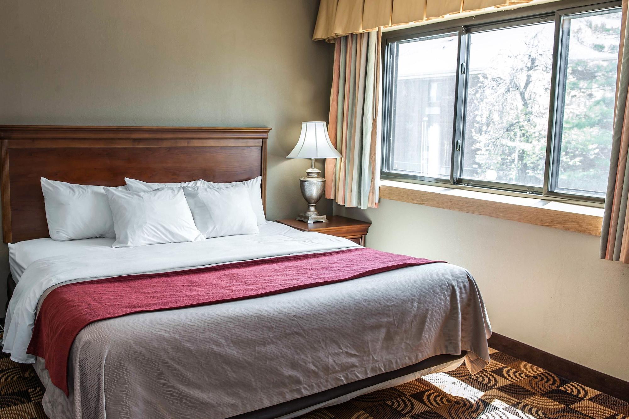 Comfort Inn & Suites North At The Pyramids Indianapolis Buitenkant foto