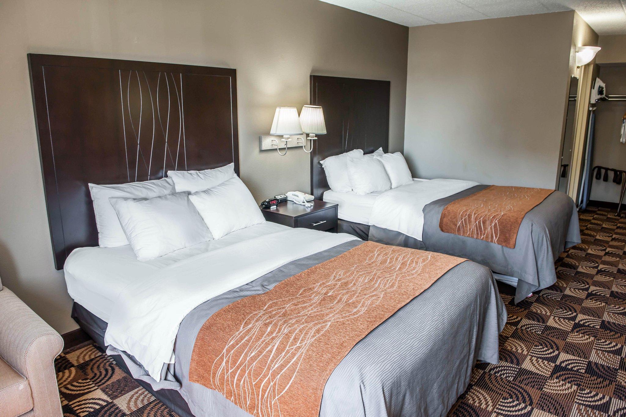 Comfort Inn & Suites North At The Pyramids Indianapolis Buitenkant foto