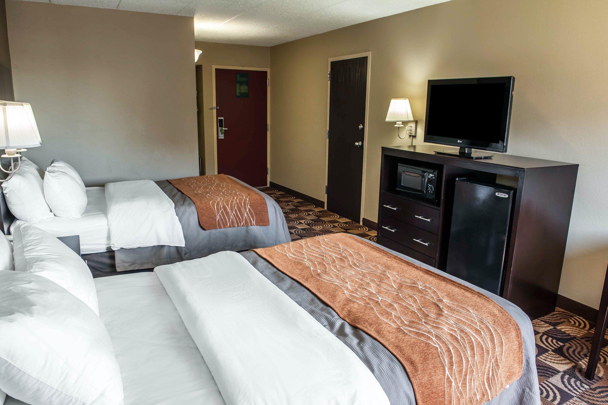Comfort Inn & Suites North At The Pyramids Indianapolis Buitenkant foto