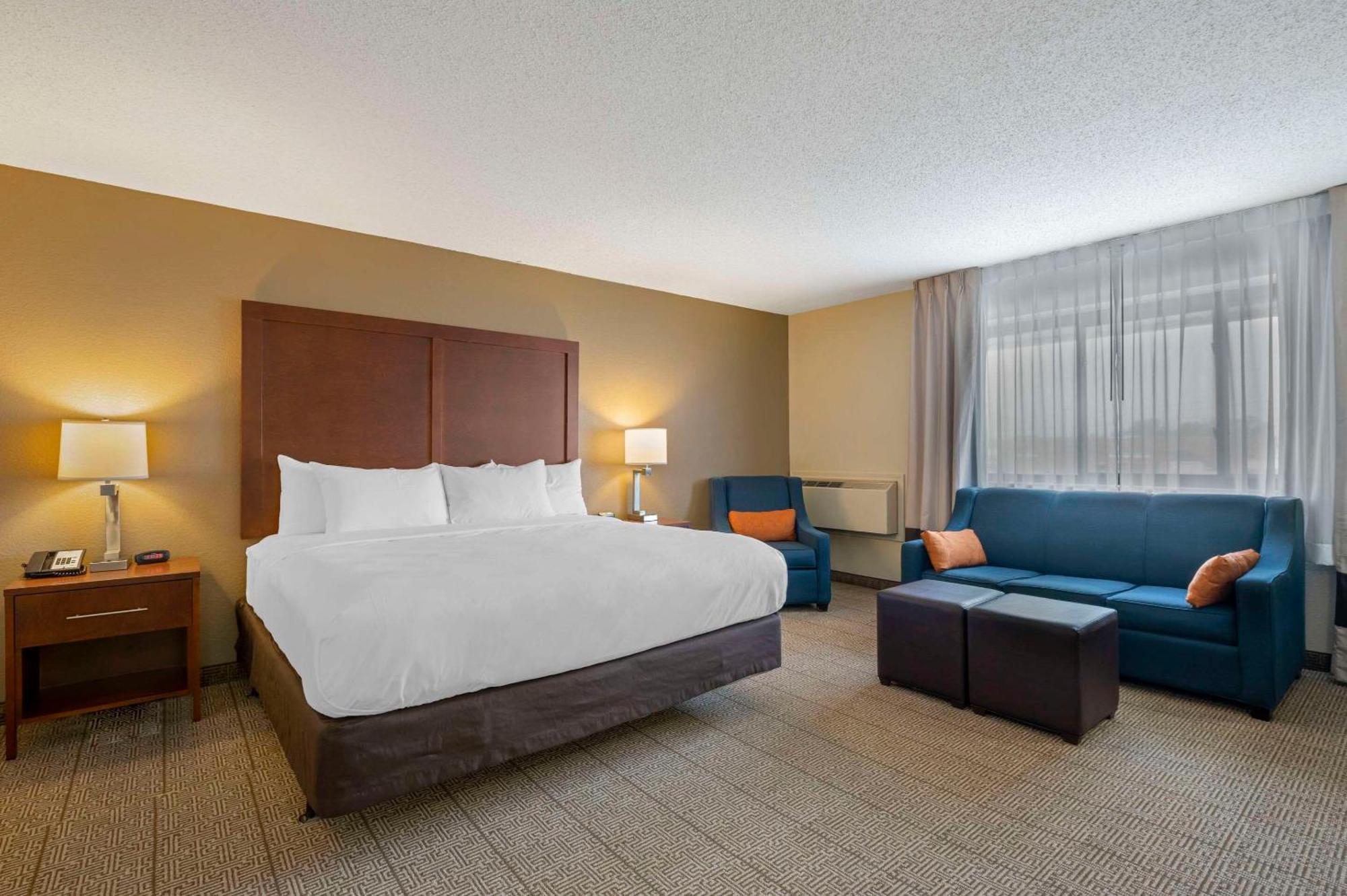Comfort Inn & Suites North At The Pyramids Indianapolis Buitenkant foto